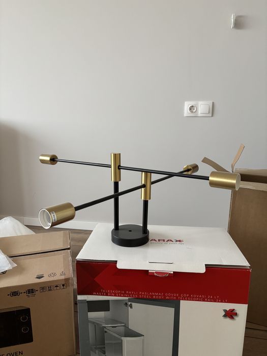 Осветително тяло за таван