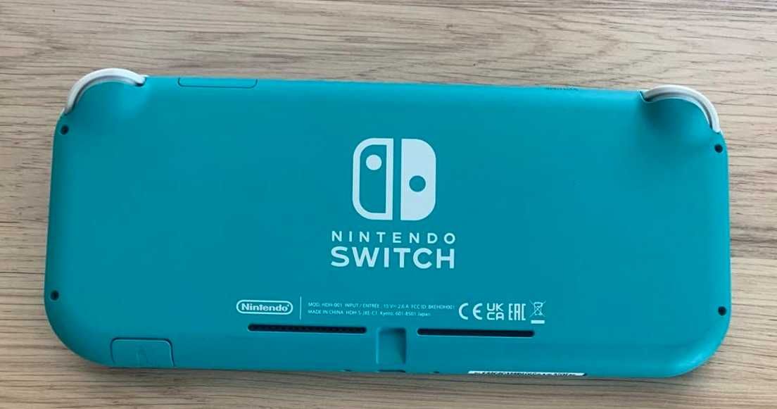 Nintendo switch lite + microSD