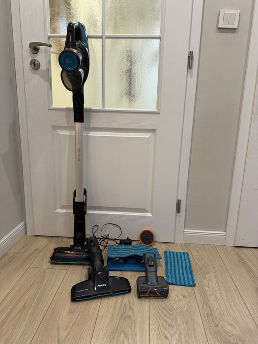 Philips SpeedPro Aqua 3in1 Вертикална прахосмукачка с функция моп