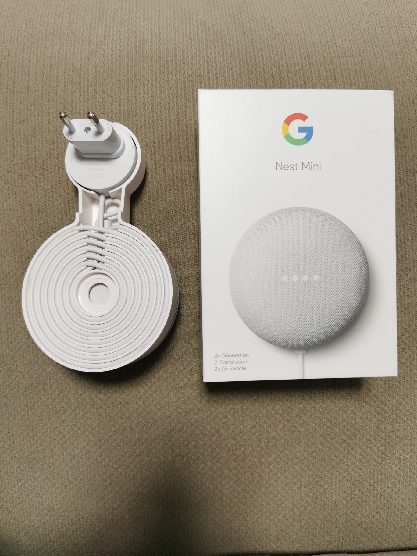 Google Nest Mini 2nd generation + suport