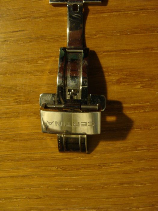 Ceas elvetian CERTINA, de la sigur