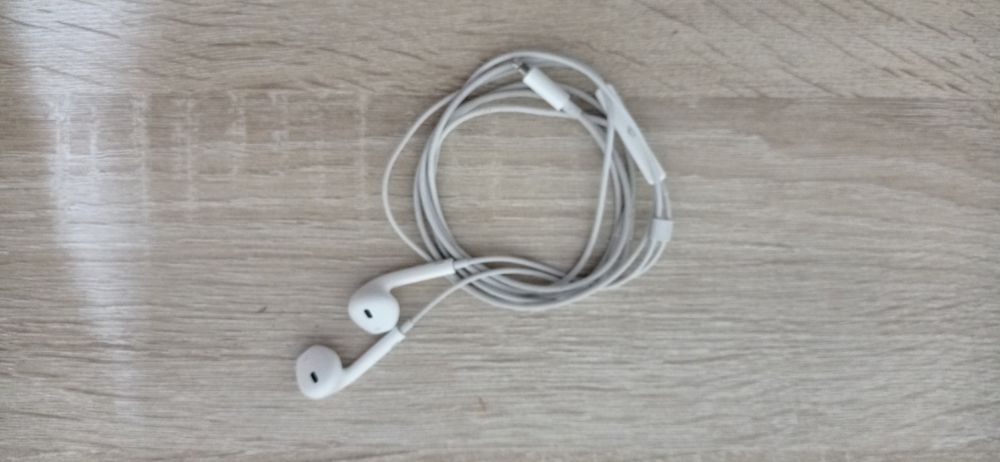 iPhone uchun naushnik sotiladi original