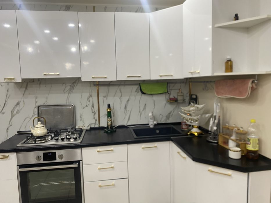 Продам кухонный горнитур