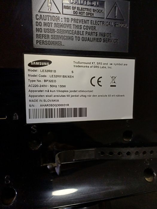 2 TV defecte cu displeiul bună și leduri bune.