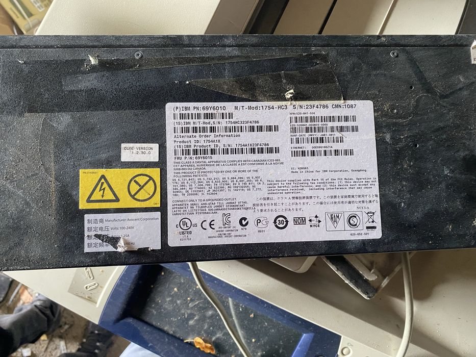 Продам комутоатор