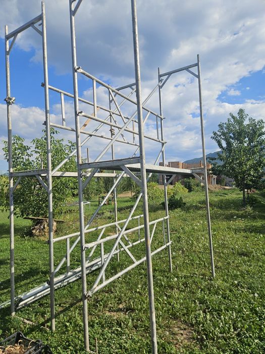 Vând schela din aluminiu