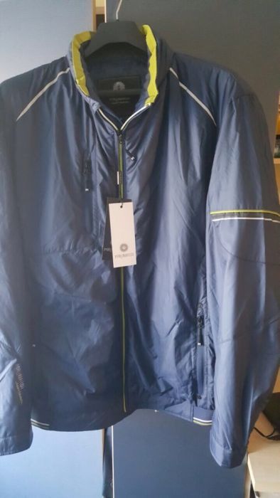 Продам новую мужскую ветровку, 60-62 размера, дёшево!
