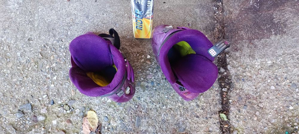 Clapari Nordica Flex 240-245 si schiuri Atomic Rider 142 cm