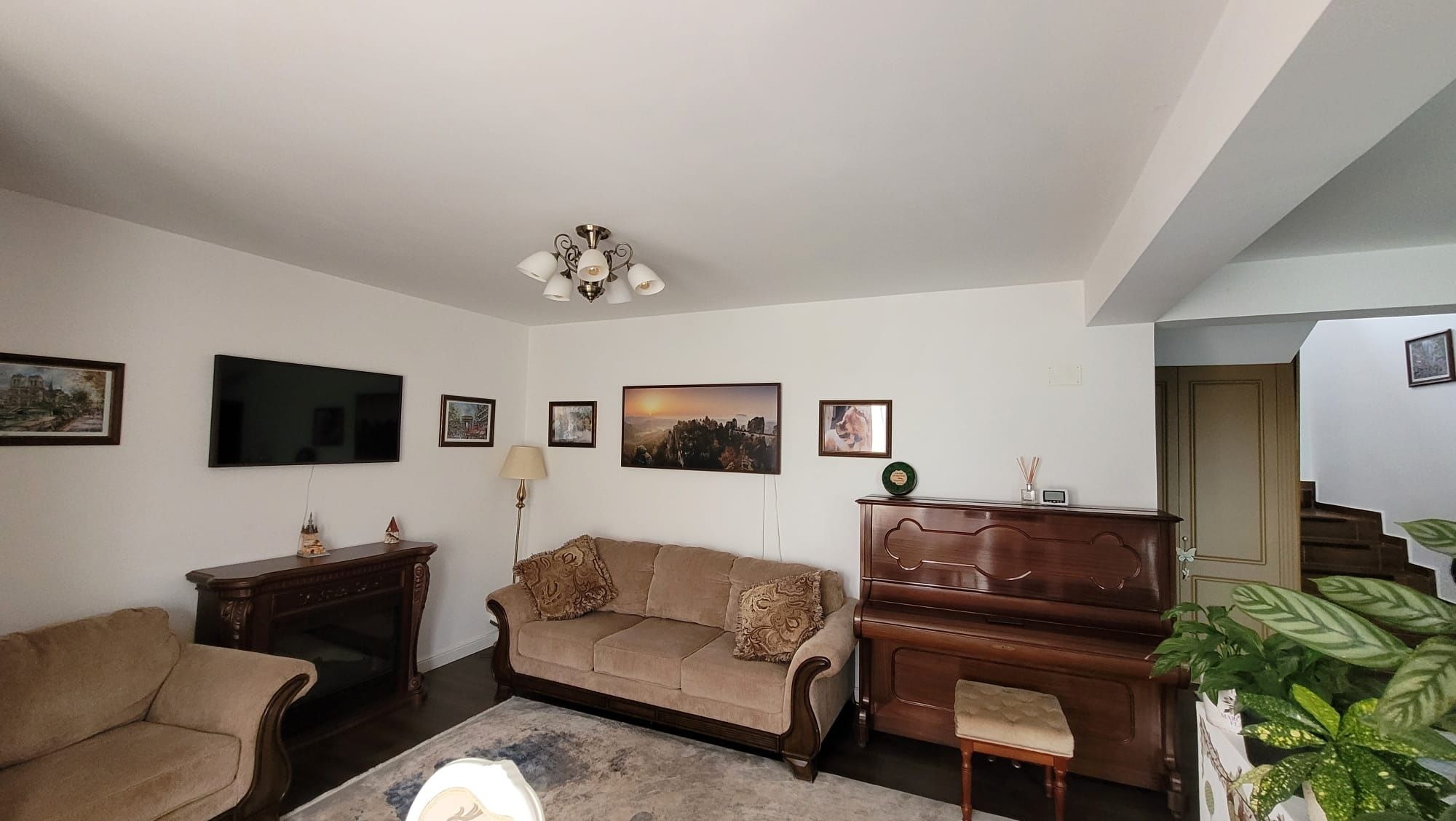 Casa Miroslava mobilata si utilata complet,, Canalizare, acces Asfalt,