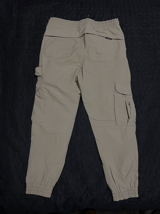 Карго панталон на Zara