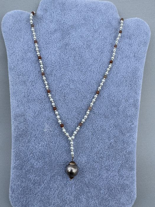 Colier lucrat manual