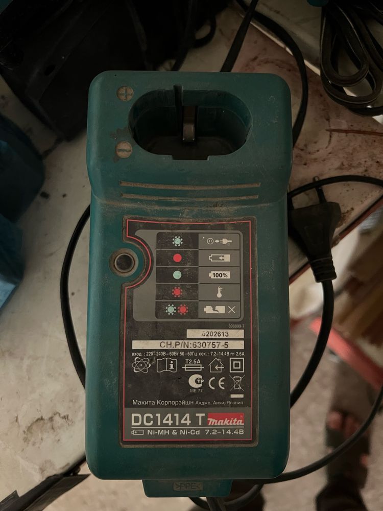 Зарядка Makita DC1414T для Ni-MH/Ni-Cd 7.2–14.4V мокита mokita
