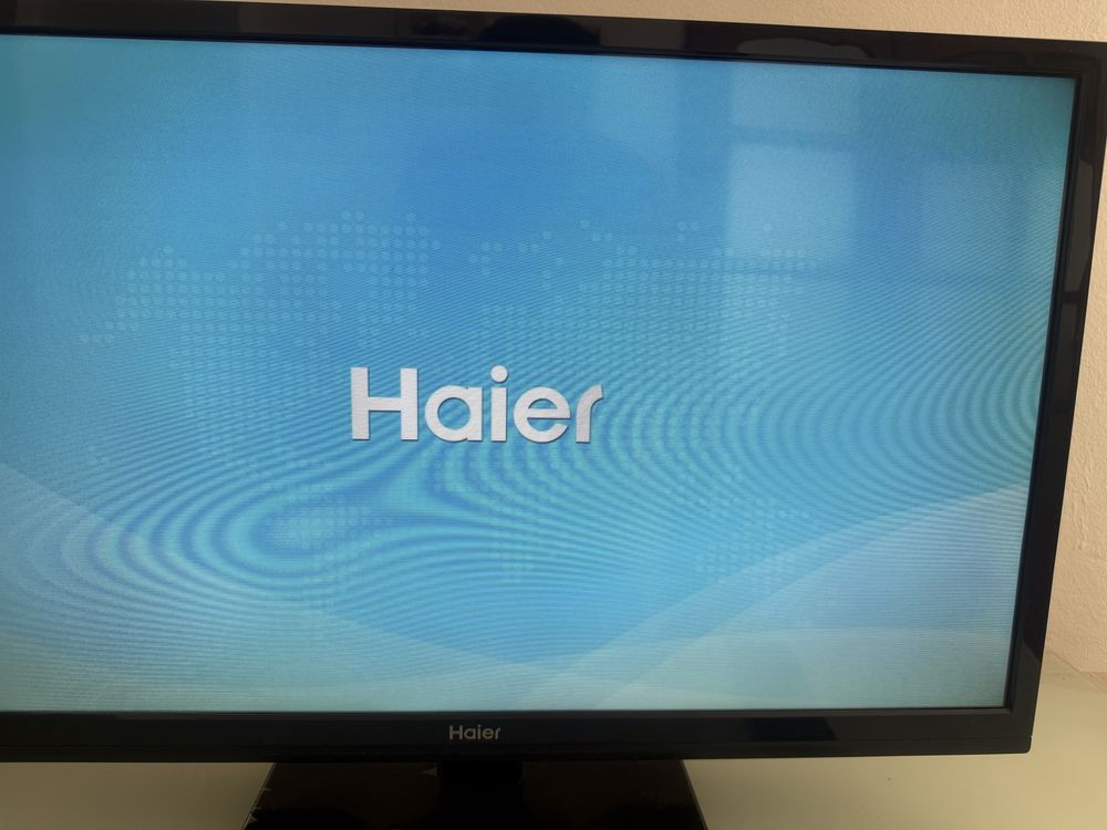Tv Haier 75 cm stare buna