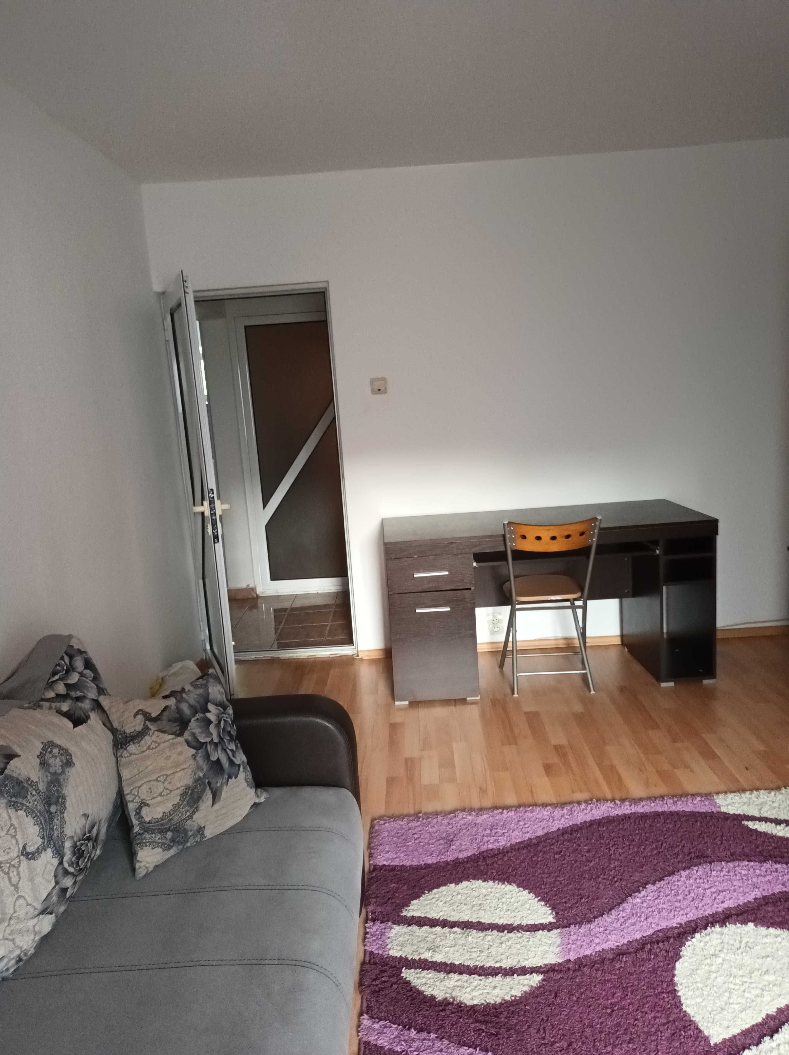 inchiriez apartament