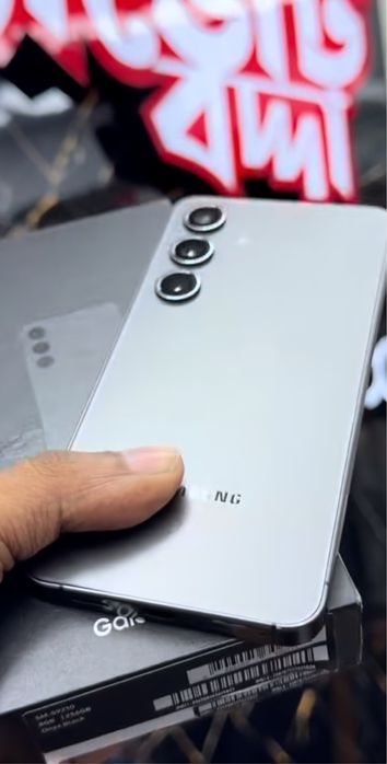 Samsung S24 ca NOU cu 100% Bateria