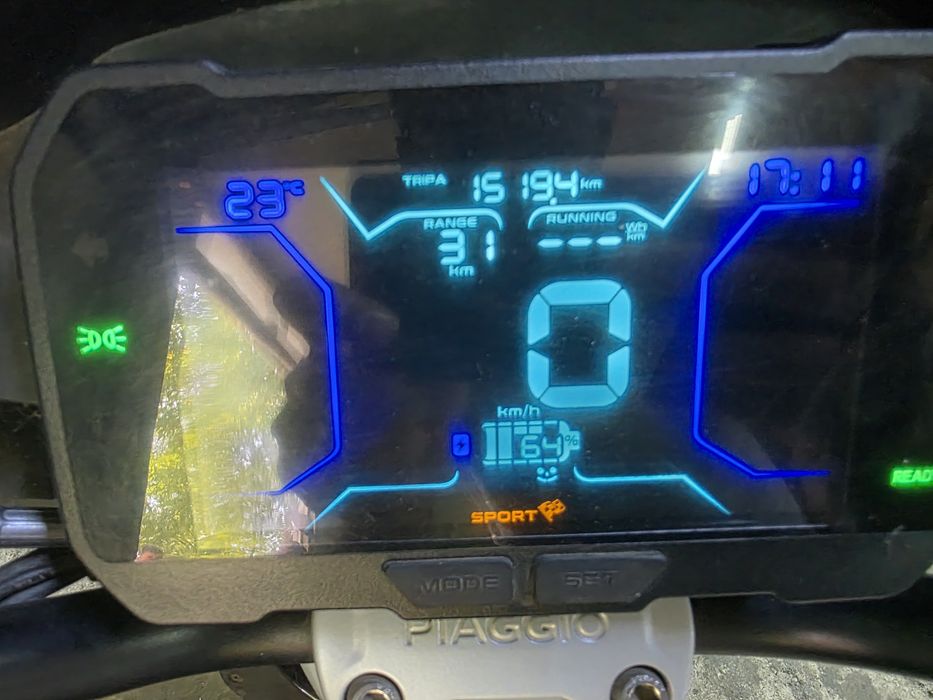Scuter electric Piaggio 1 2023
