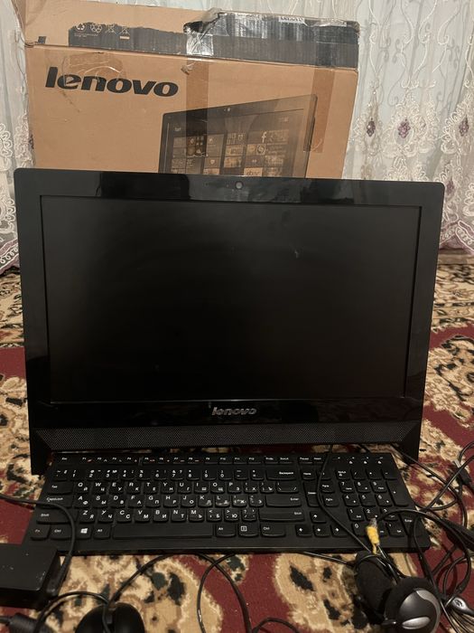 Компьютер настольный-Lenovo