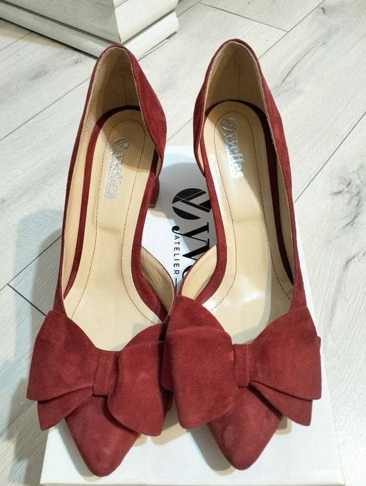 Pantofi Yvette piele naturala întoarsă Nr 38, nepurtati, NOI!