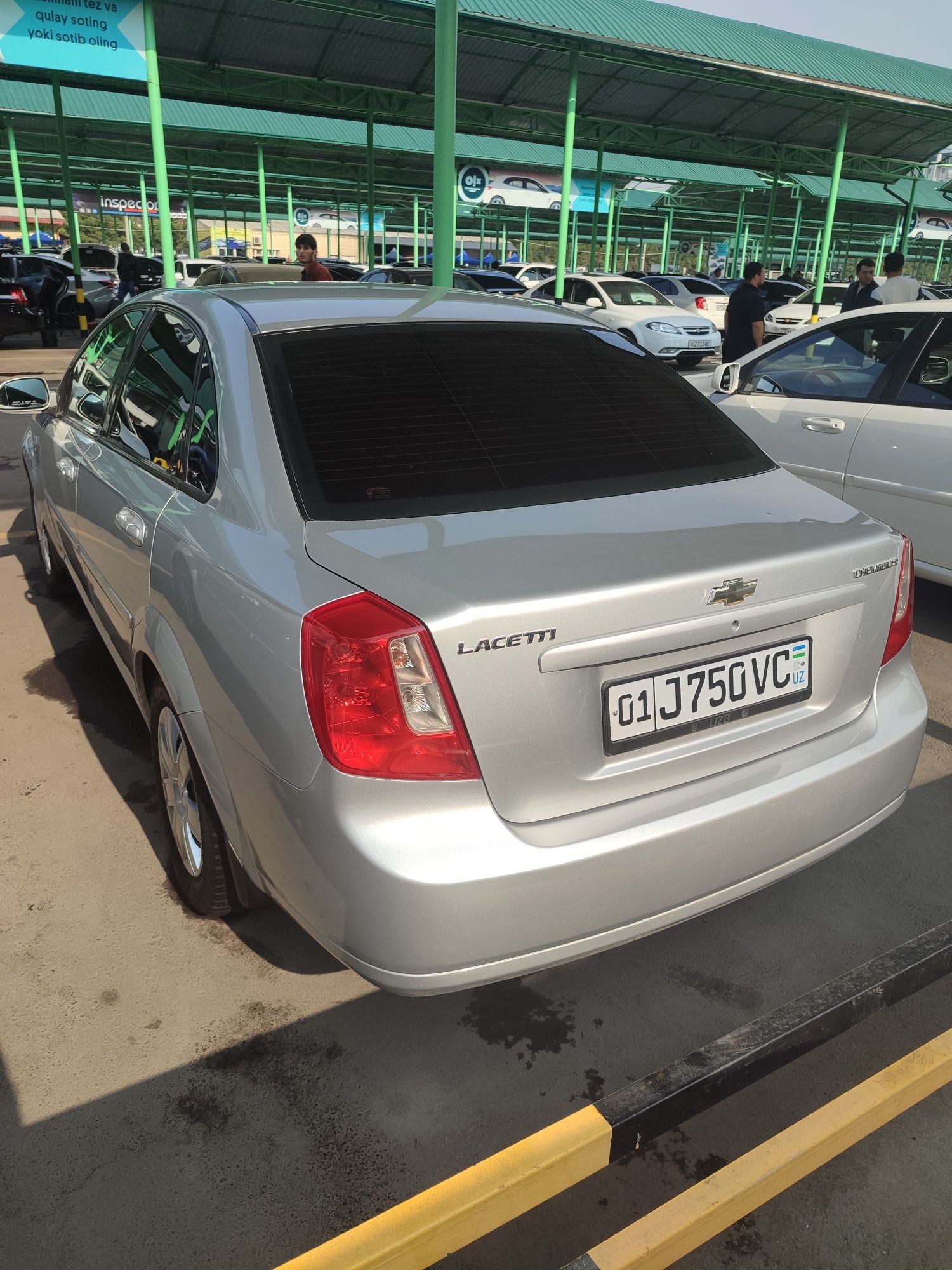 Lacetti Sotiladi 2013 1.6 A.T