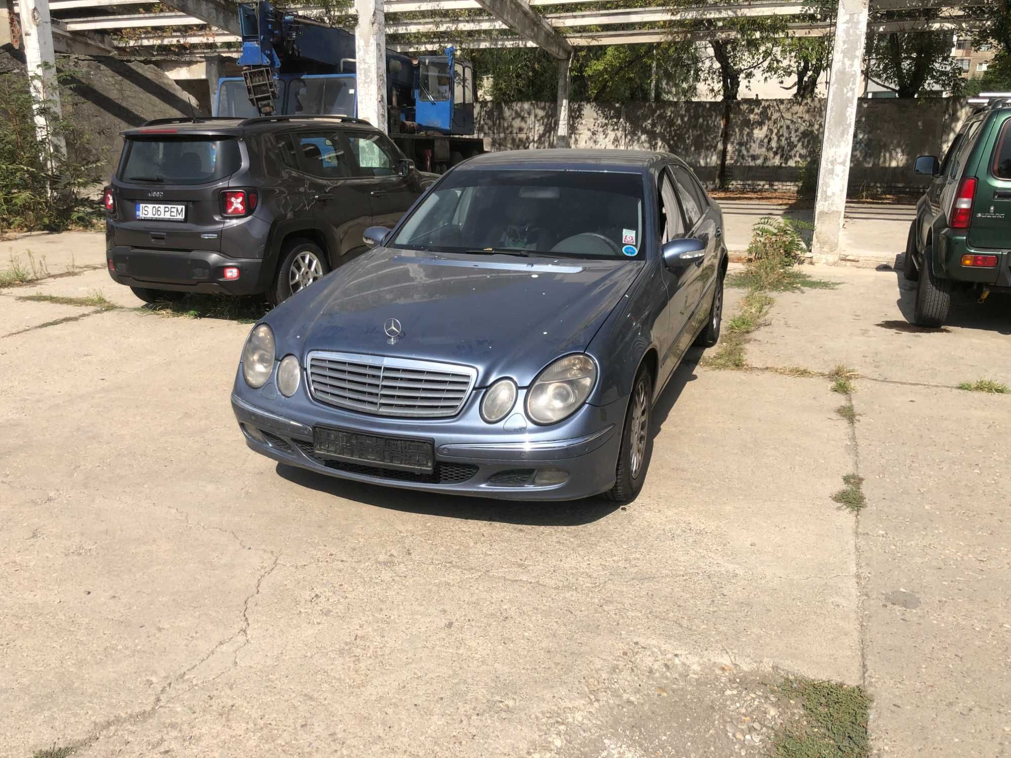 dezmembrez mercedes e-class w211 motor 2.7 automat