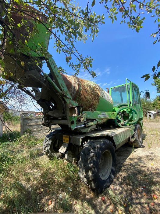 Autobetonoera merlo  2500db