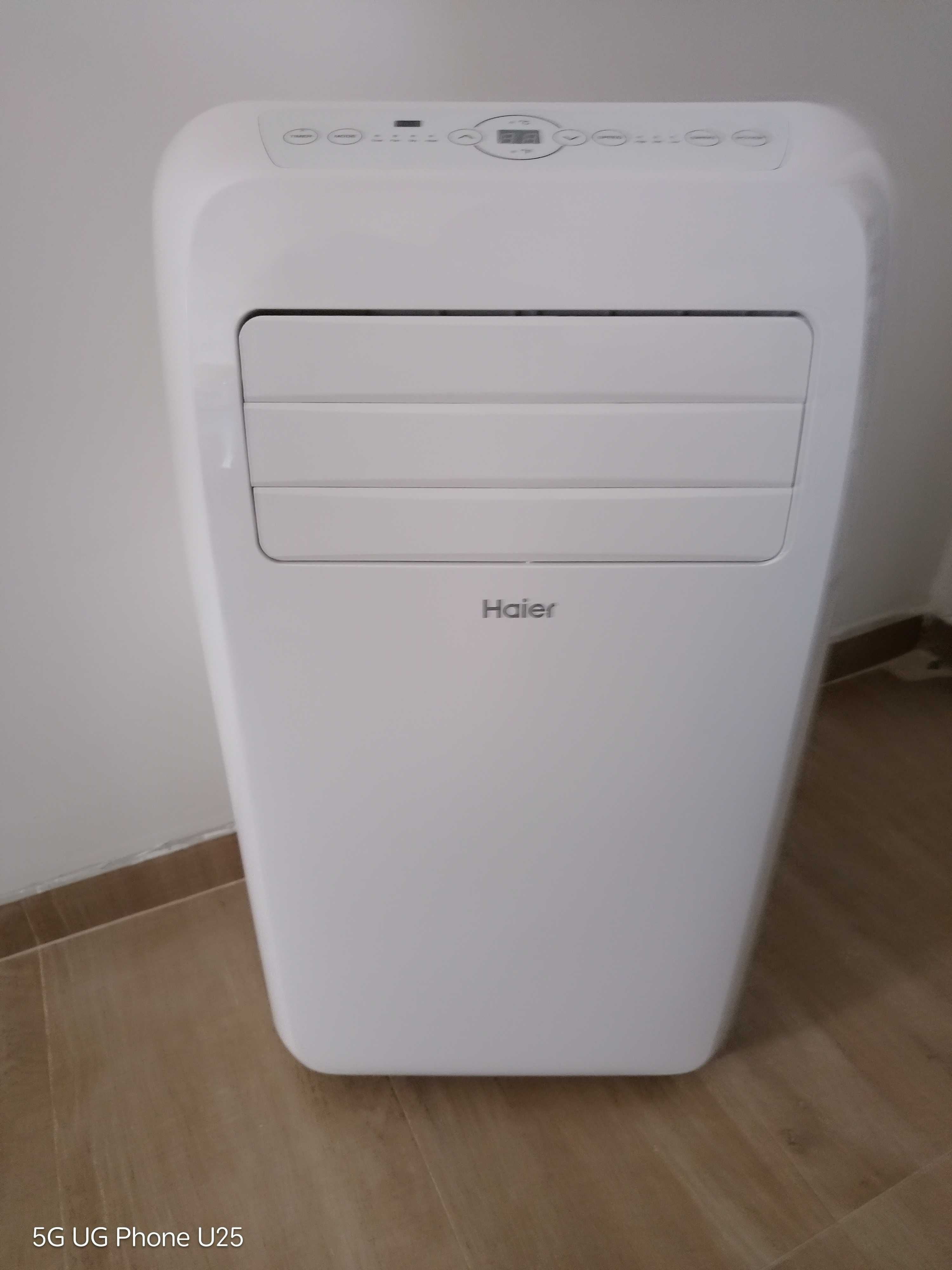 Продавам Мобилен климатик HAIER,  12-ka модел :AM 12 AA ,  като нов...