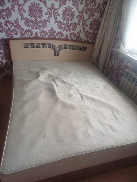 Кровать для спальни