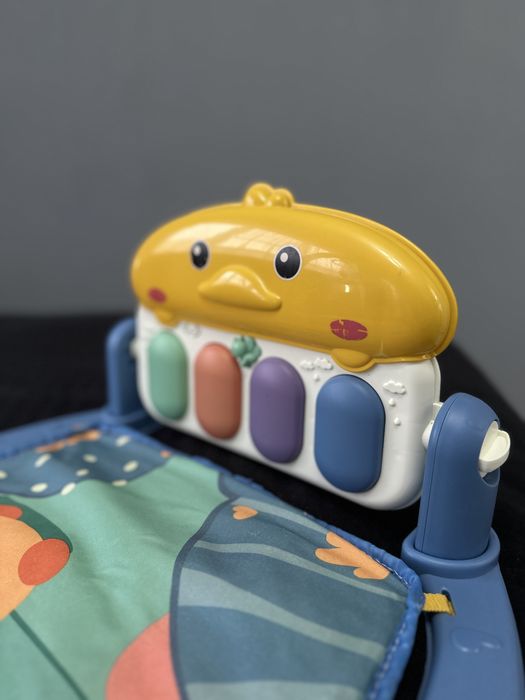 Активна гимнастика с пиано Carousel Синя