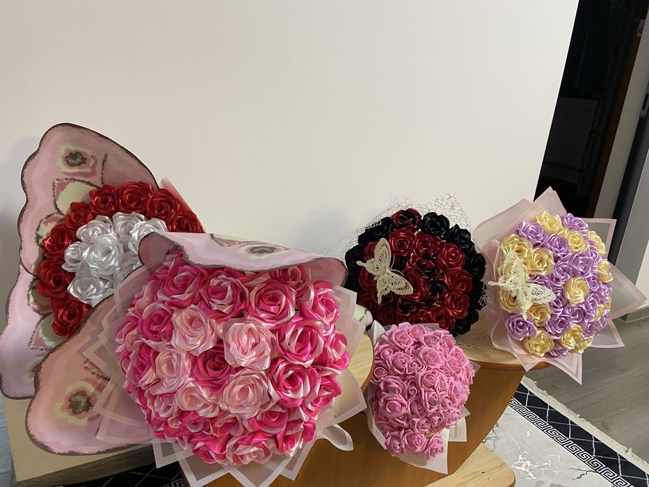 Flori din satin personalizate fix pe placul tau!