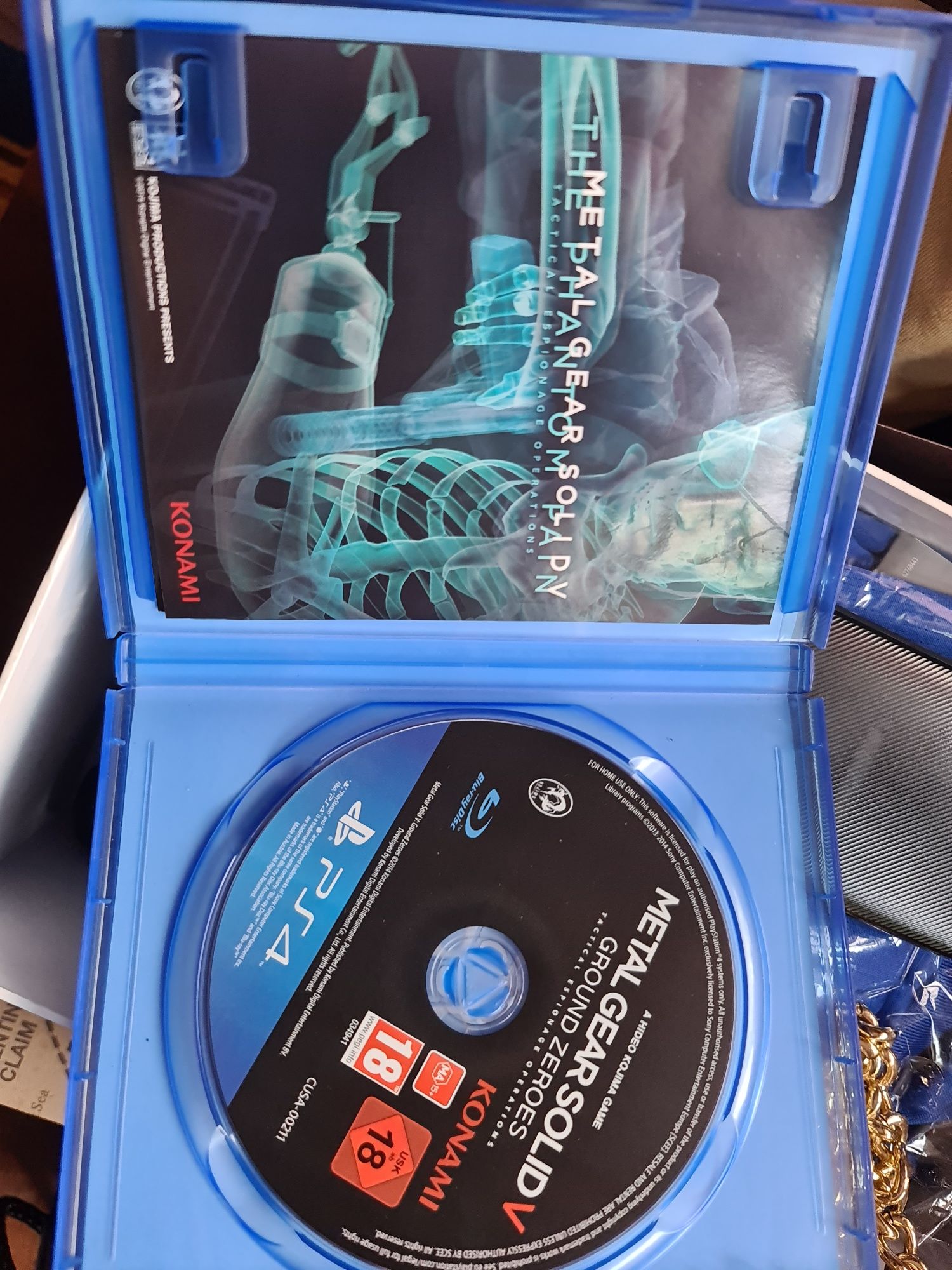 Joc disc PS4  metal gear solid V ground  zeroes impecabil