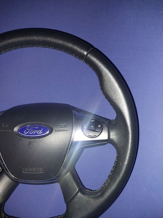 Volan ca nou focus kuga c-max imb. in Piele de fabrica,pilot-automat,c