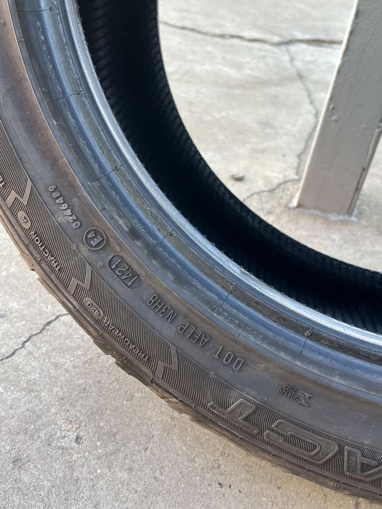 Continental 275 40 20