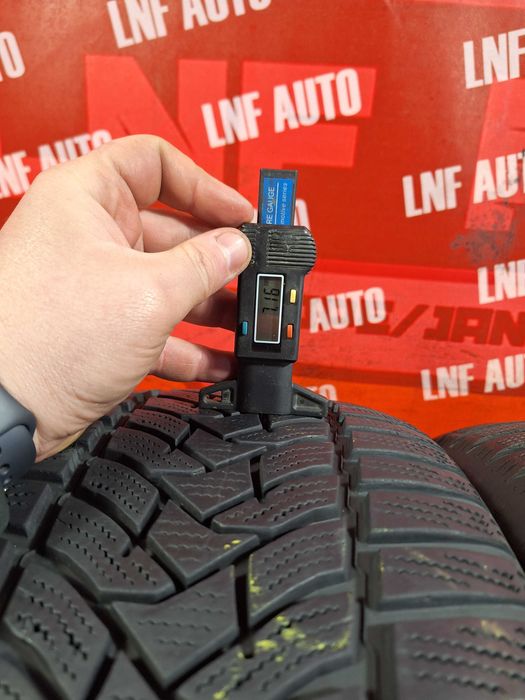 Anvelope de IARNA - 225/55/16 - DUNLOP 5 - 7 MM - DOT 2020 !
