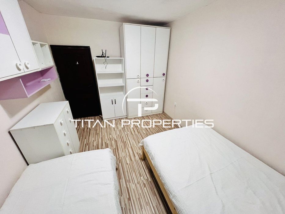 Дава се под наем Тристаен апартамент в Бургас, Възраждане - 82 кв.м за 612 € - Снимка #9