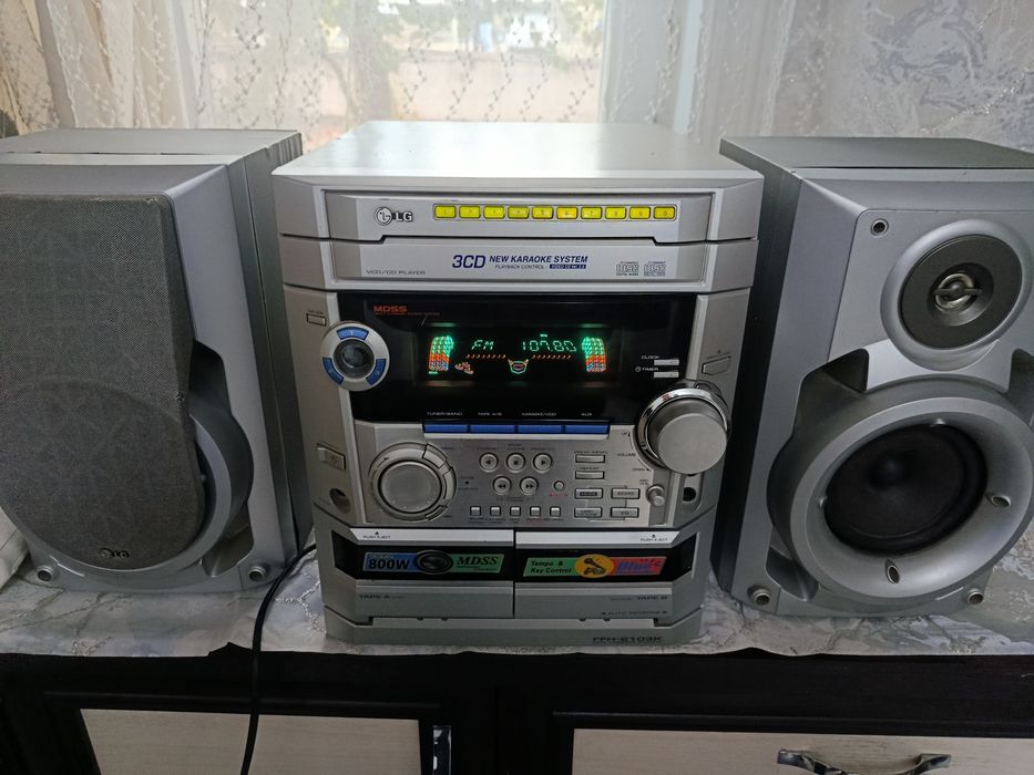 Продам музыкальный центр LG