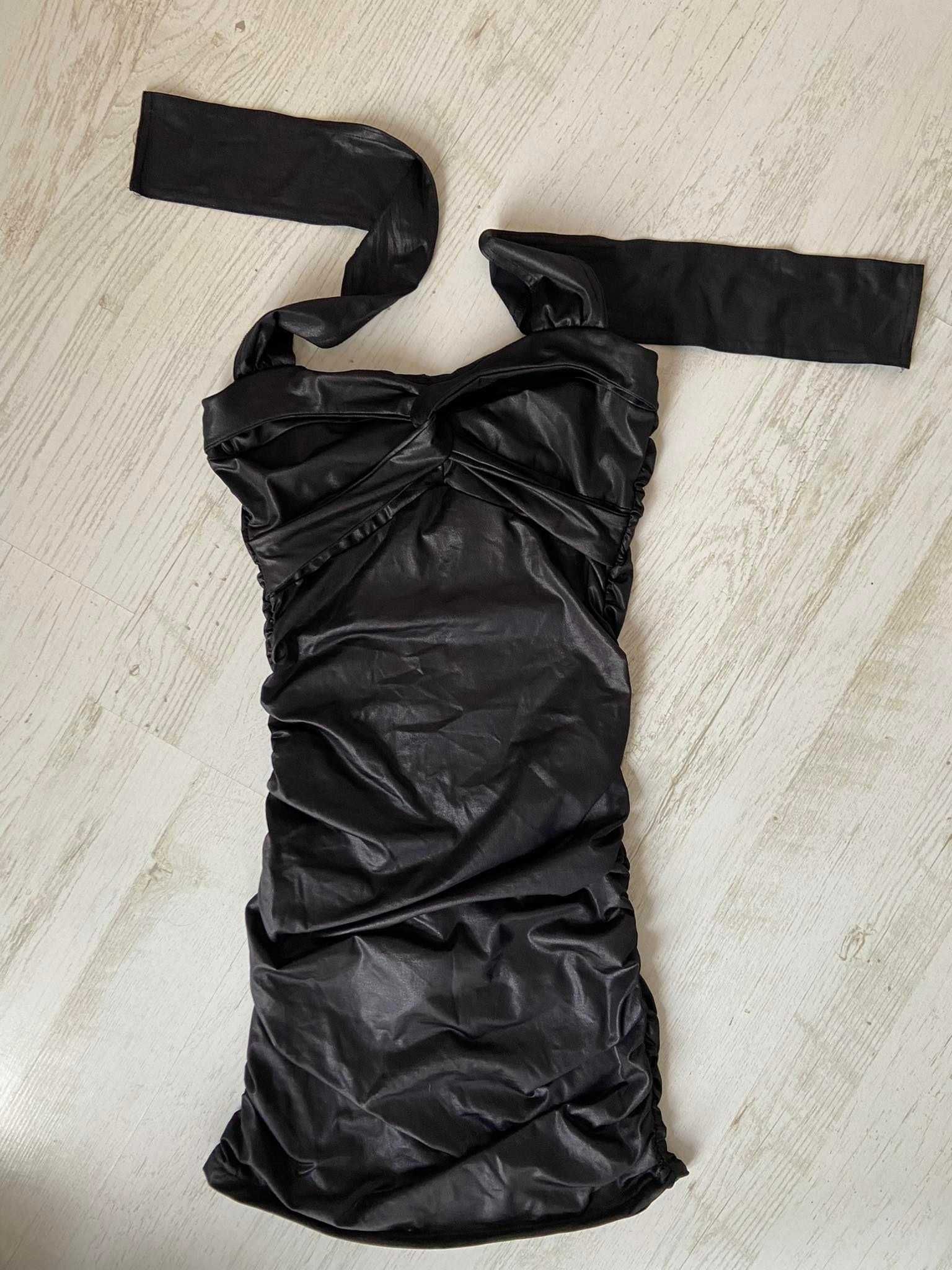 Елегантна черна рокля по тялото, XS/ S