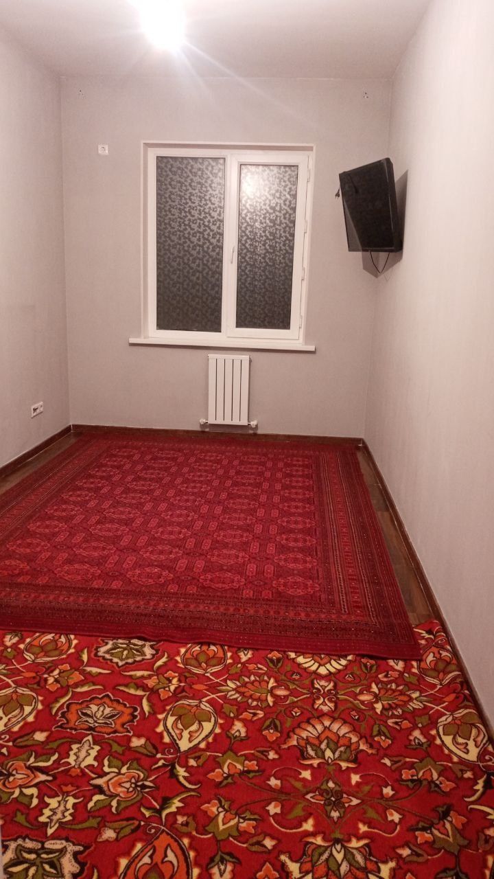 Ijaraga 1 Xonali Navastroyka  Ijaraga Topshiriladi. Uzbum Farg'ona Yo'