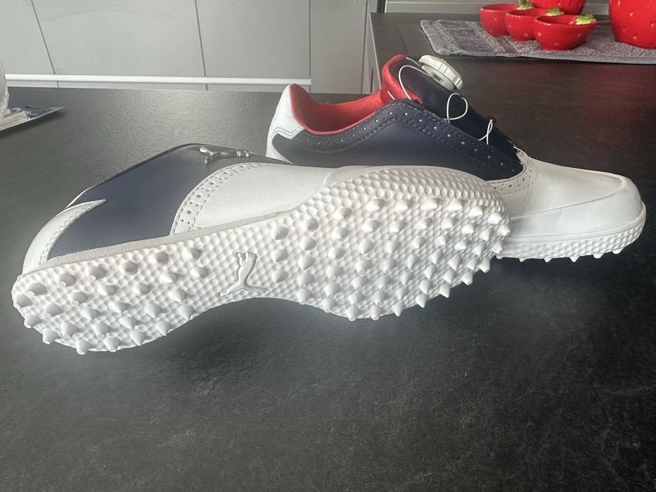 Спортни обувки за голф