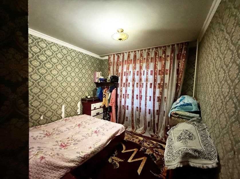 Срочно на ИбнСино продается 2 комнатная квартира. 48000 у.е