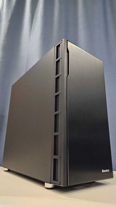 Корпус HUNTKEY Alpha  размера  Full Tower, состояние идеальное