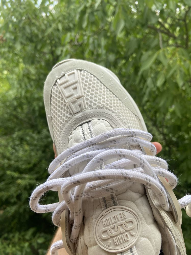 versace chain reaction
