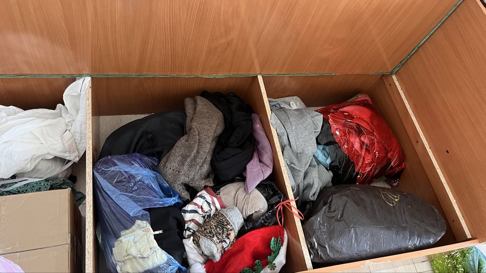 Одна спалная кроват