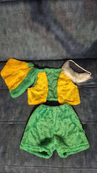 Продам новогодние костюмы.