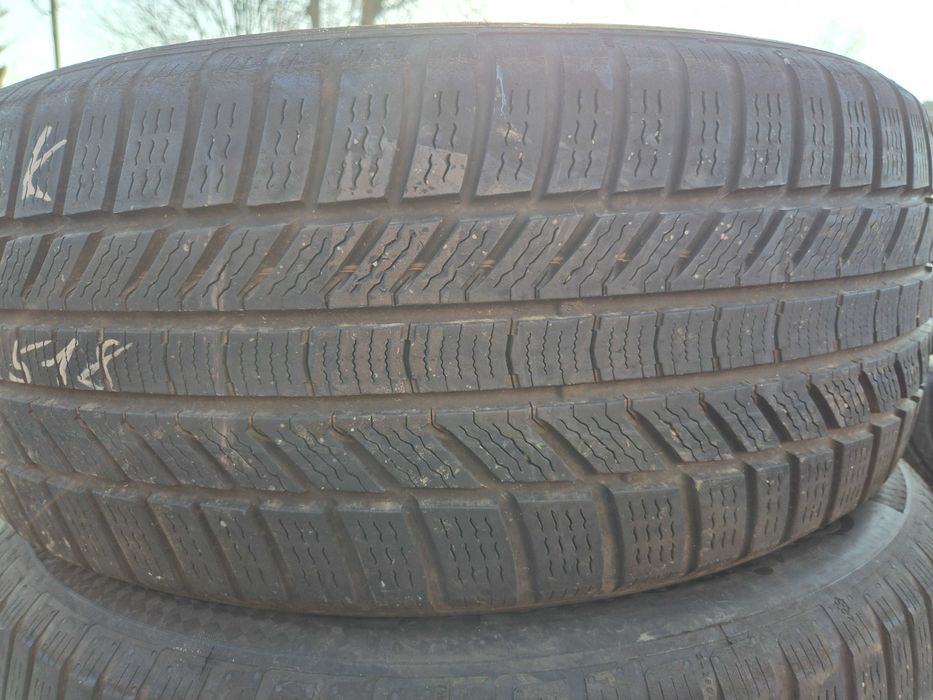 2 Anvelope IARNA - 235/55/17 - Continental - Stare F BUNA DOT 2022