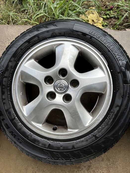 Диски с шинамы toyota