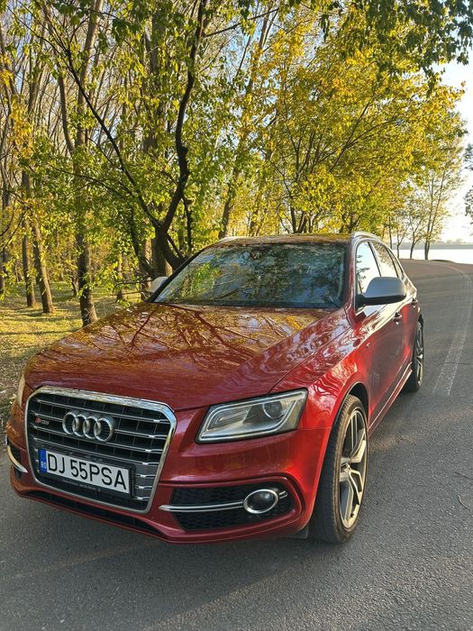 Vând Audi SQ5 an fabricație 2013