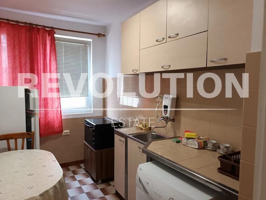 Дава се под наем Двустаен апартамент в Варна, Генералите - 50 кв.м за 350 € - Снимка #1