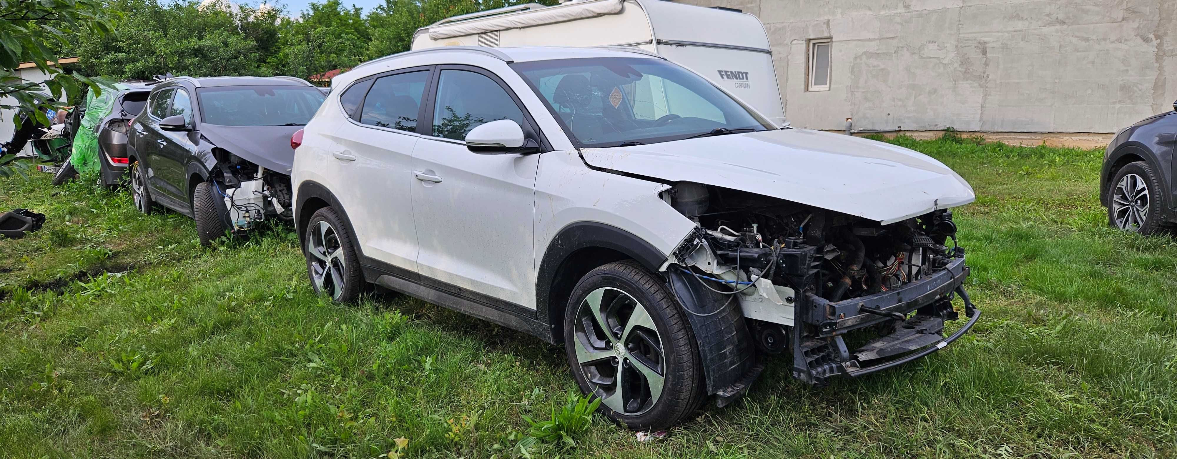 Dezmembrez hyundai tucson 2016