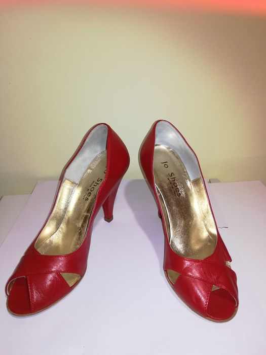 Pantofi din piele fabricati in Italia