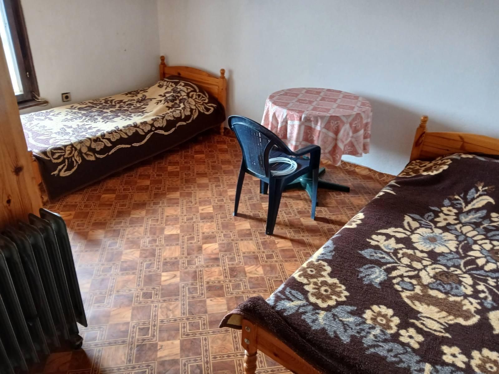 Етаж от къща, под наем, кв Сарафово